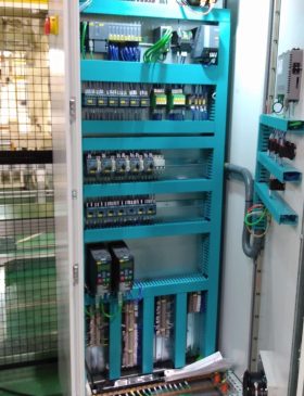 Paineis-eletricos-32